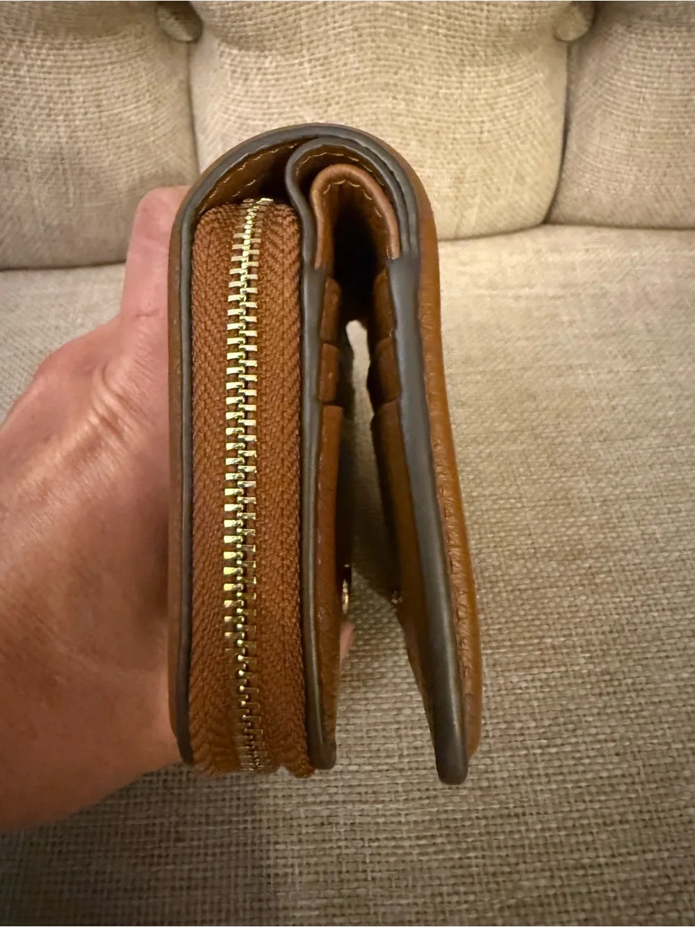 Tory Burch Thea Moose Brown Pebbled Leather Card Wallet